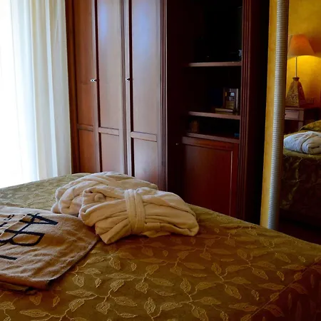 Отель Ambienthotels Panoramic 3*