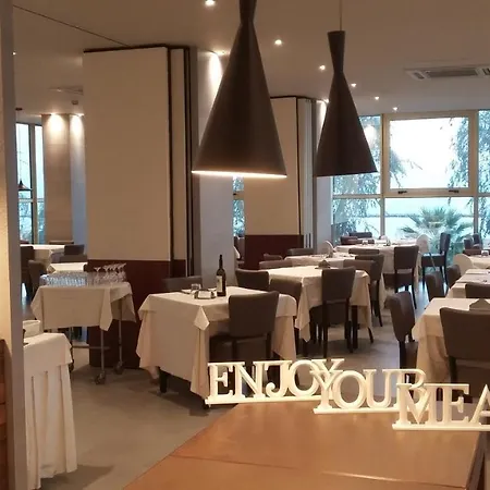Ambienthotels Panoramic Otel 3*